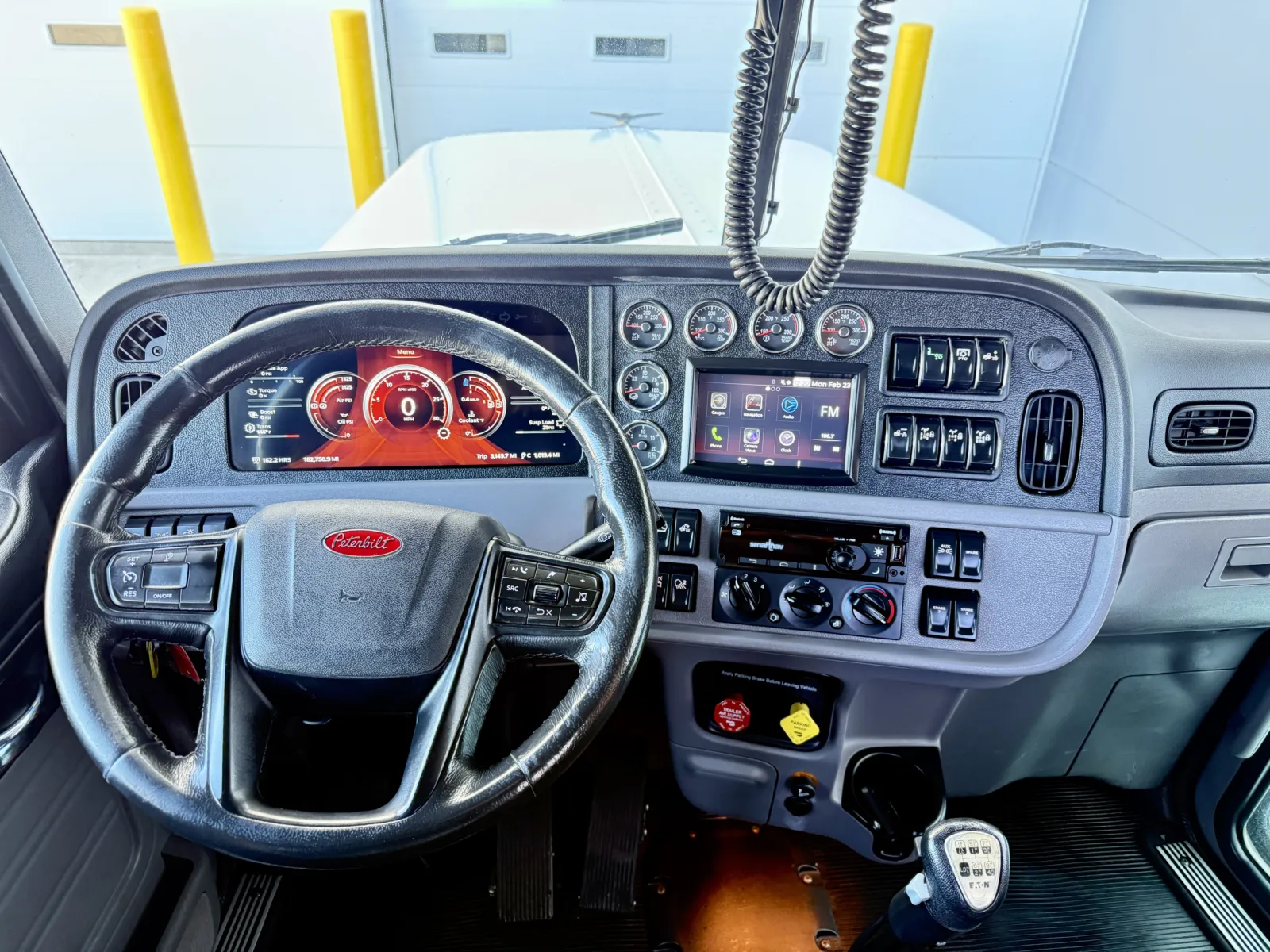 2023 Peterbilt 389 - image 16