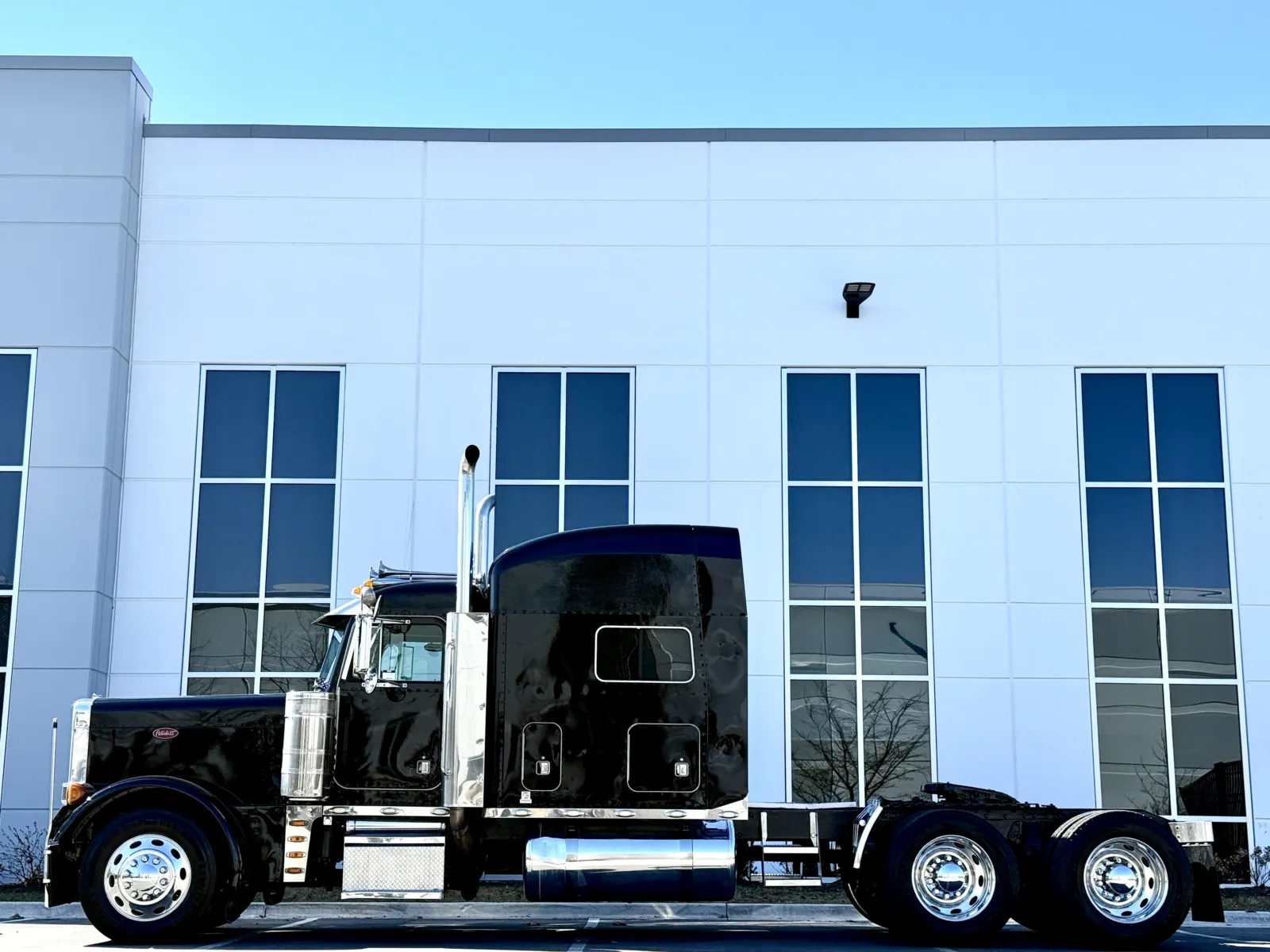 2000 Peterbilt - image 4