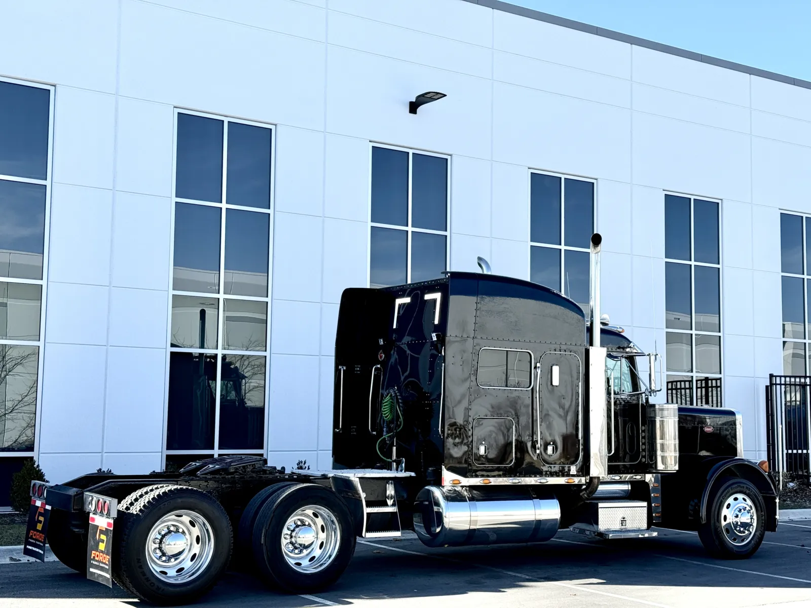 2000 Peterbilt - image 5