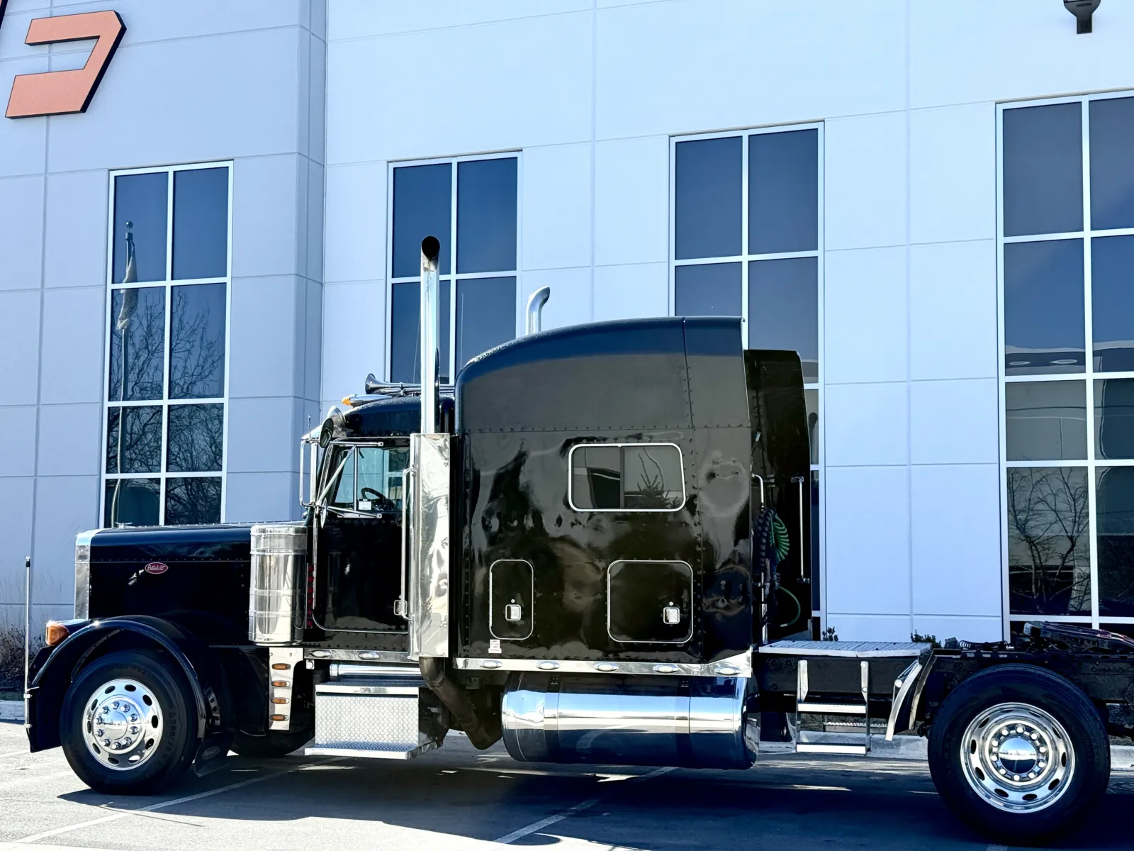 2000 Peterbilt - image 8