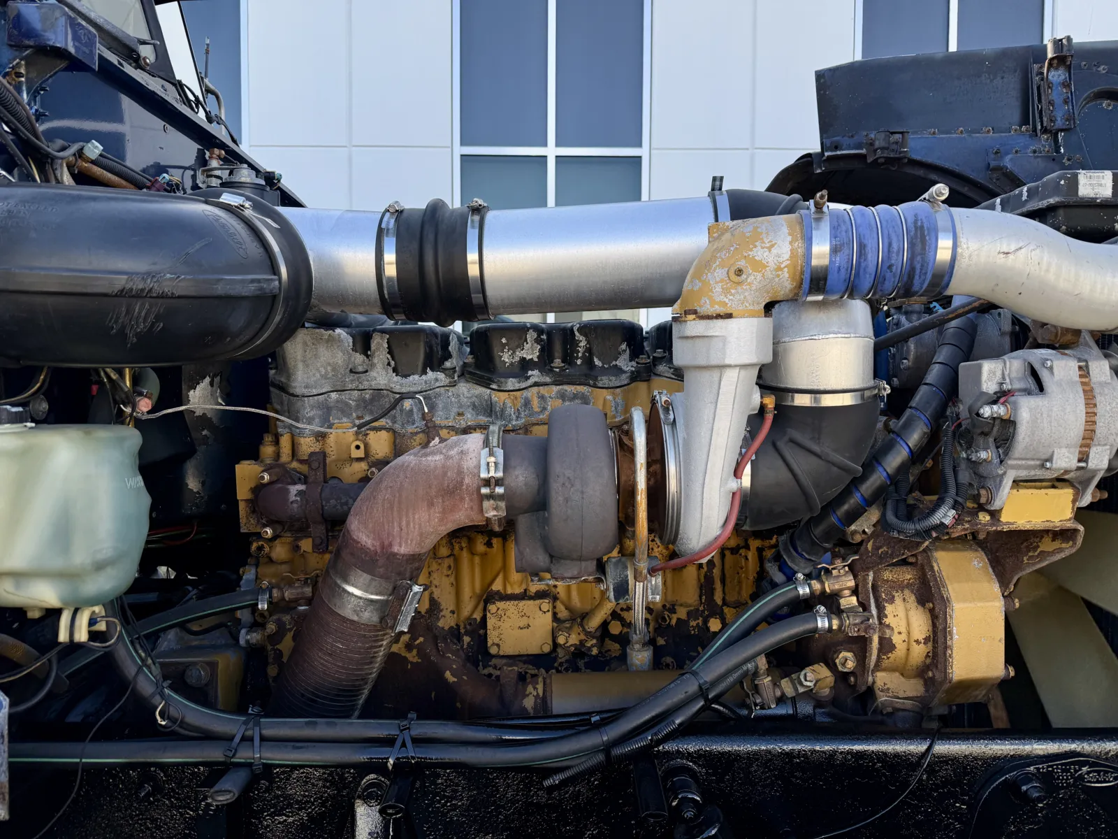 2000 Peterbilt - image 13