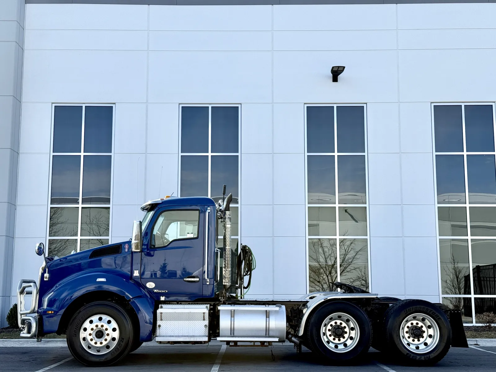 2019 Kenworth T880 - image 4