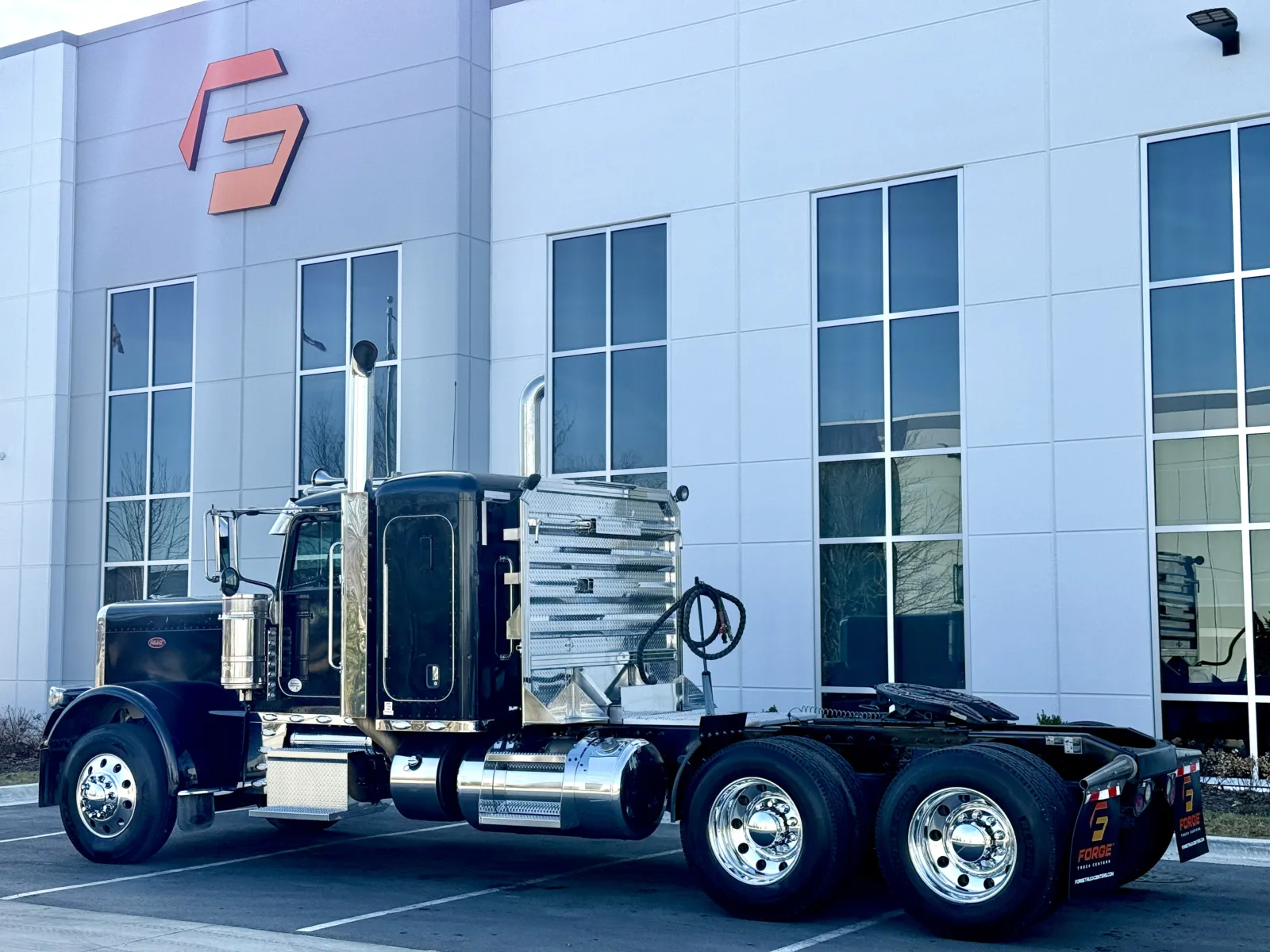 2021 Peterbilt 389 - image 6