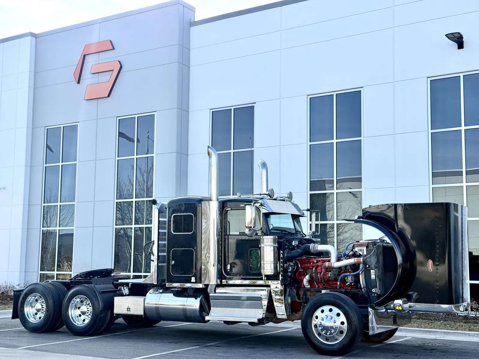 2021 Peterbilt 389 - image 9