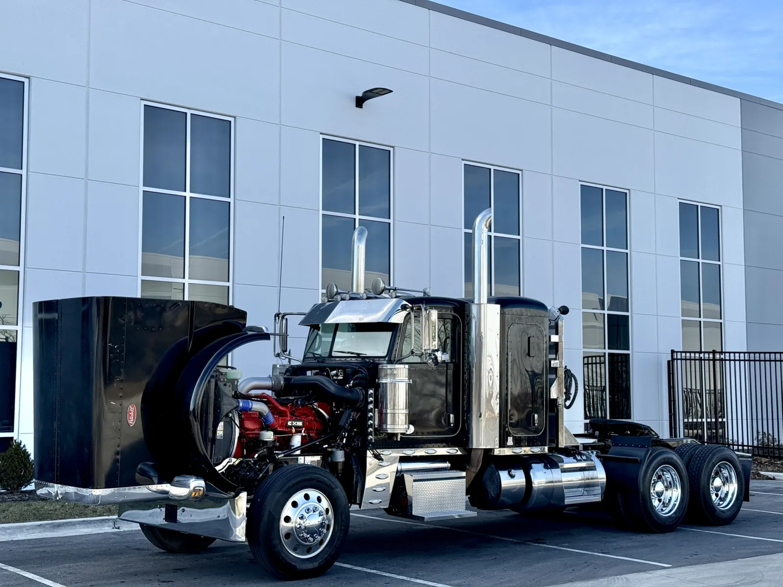 2021 Peterbilt 389 - image 10