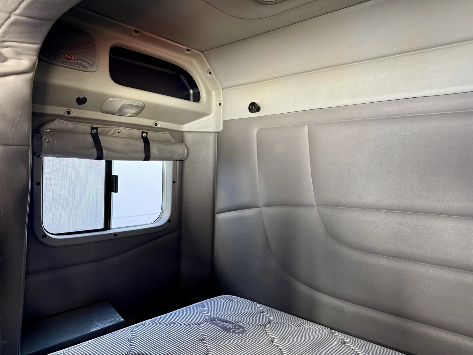 2021 Peterbilt 389 - image 22