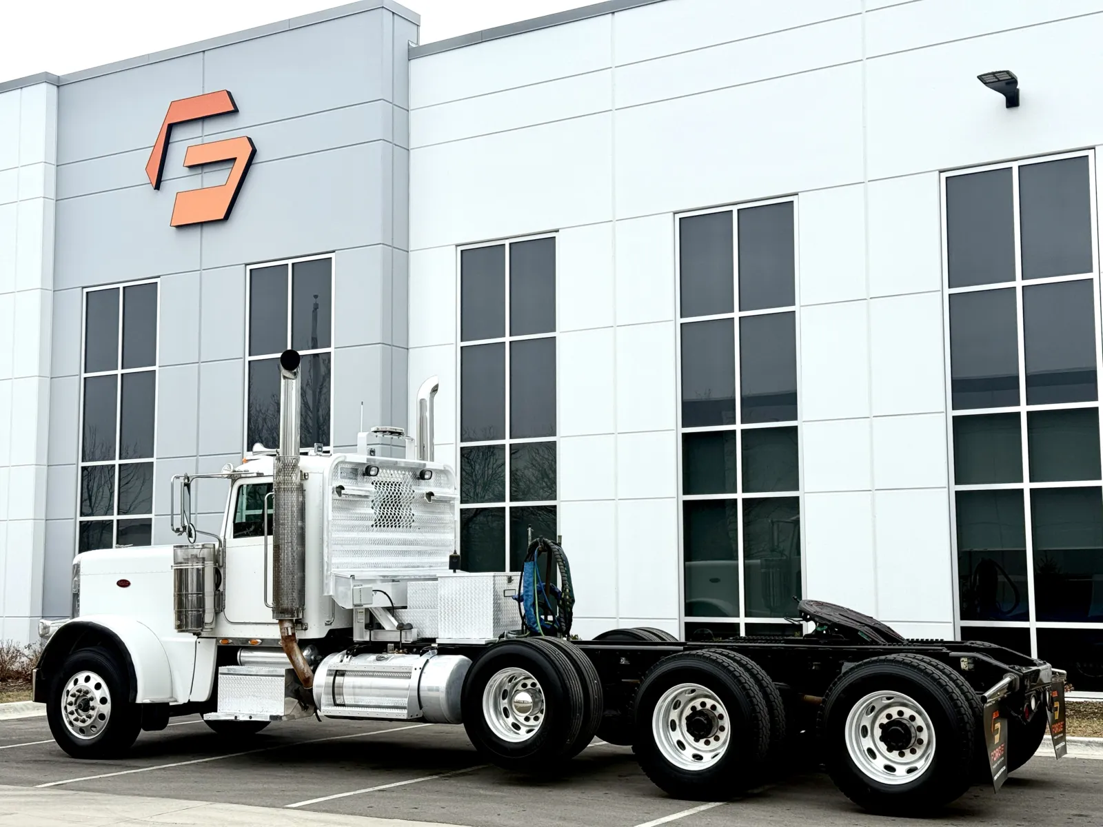 2008 Peterbilt 389 - image 6