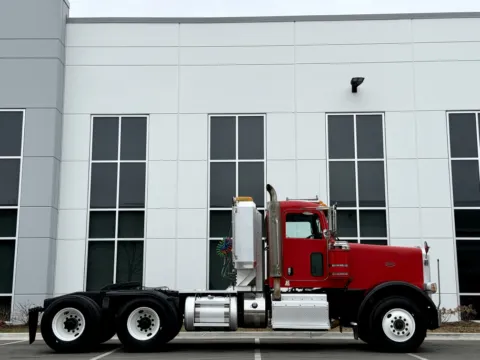 Another view of 2014 PETERBILT 388 for sale in New Lenox, IL at Forge Truck Centers - Illinois