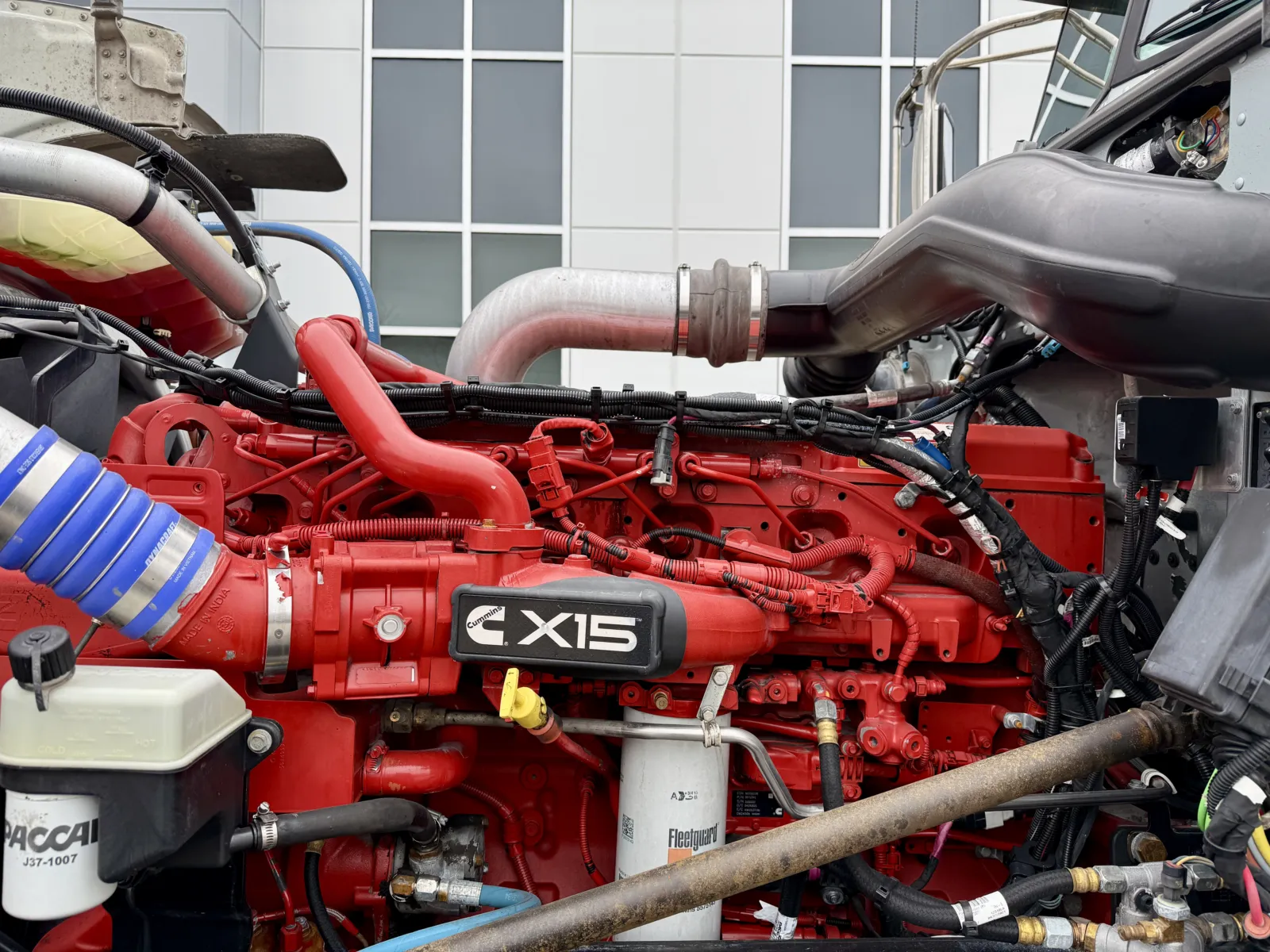 2022 Peterbilt 389 - image 12