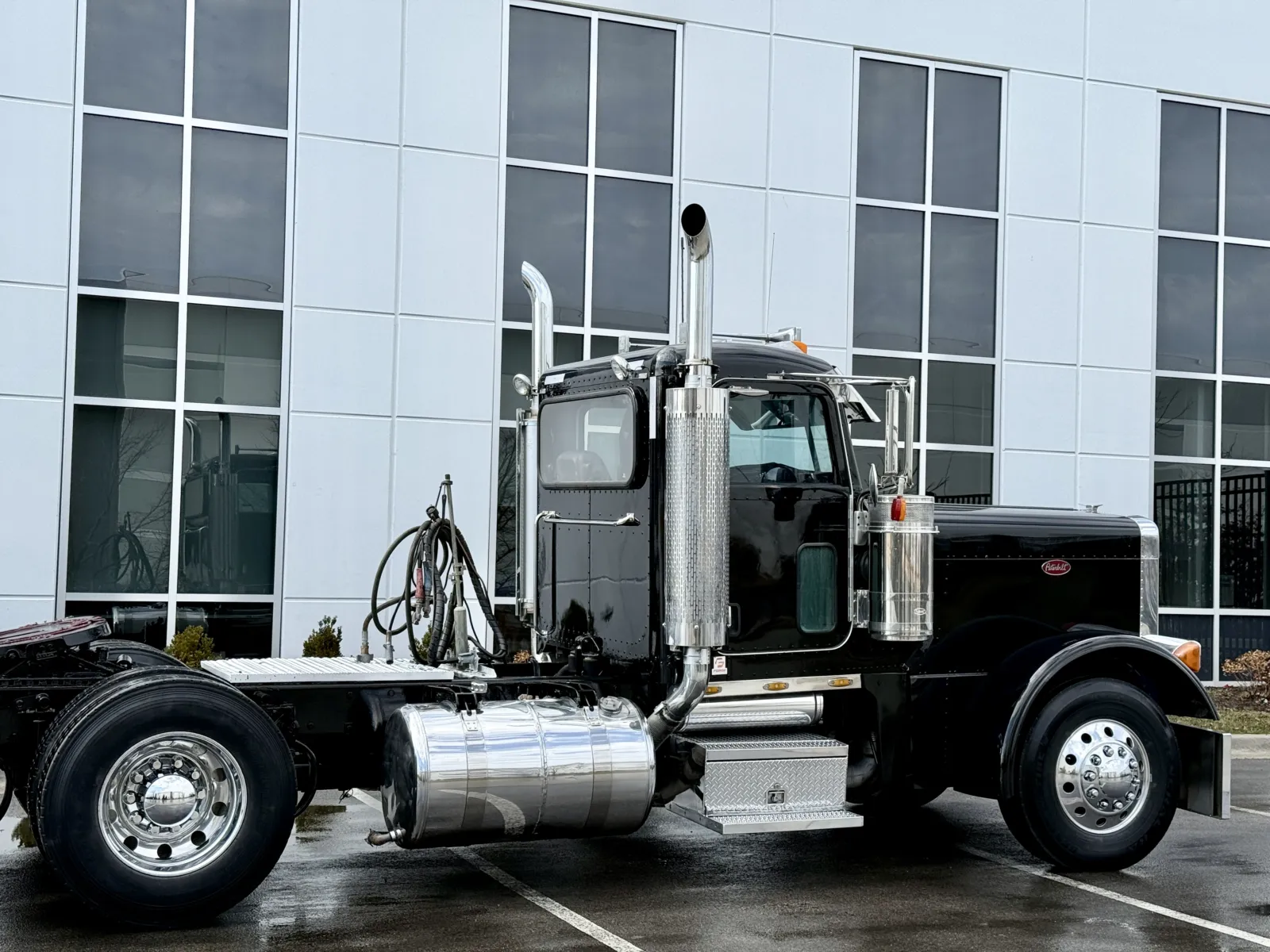 2005 Peterbilt - image 7