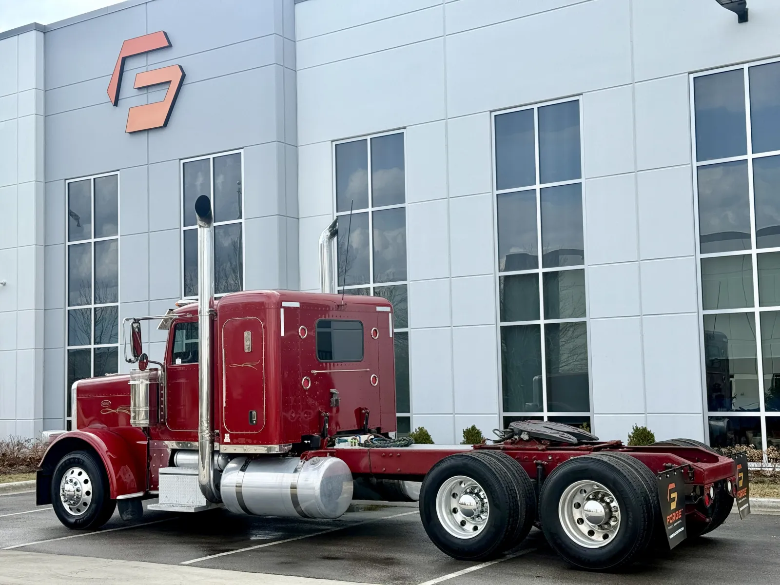 2016 Peterbilt 389 - image 6