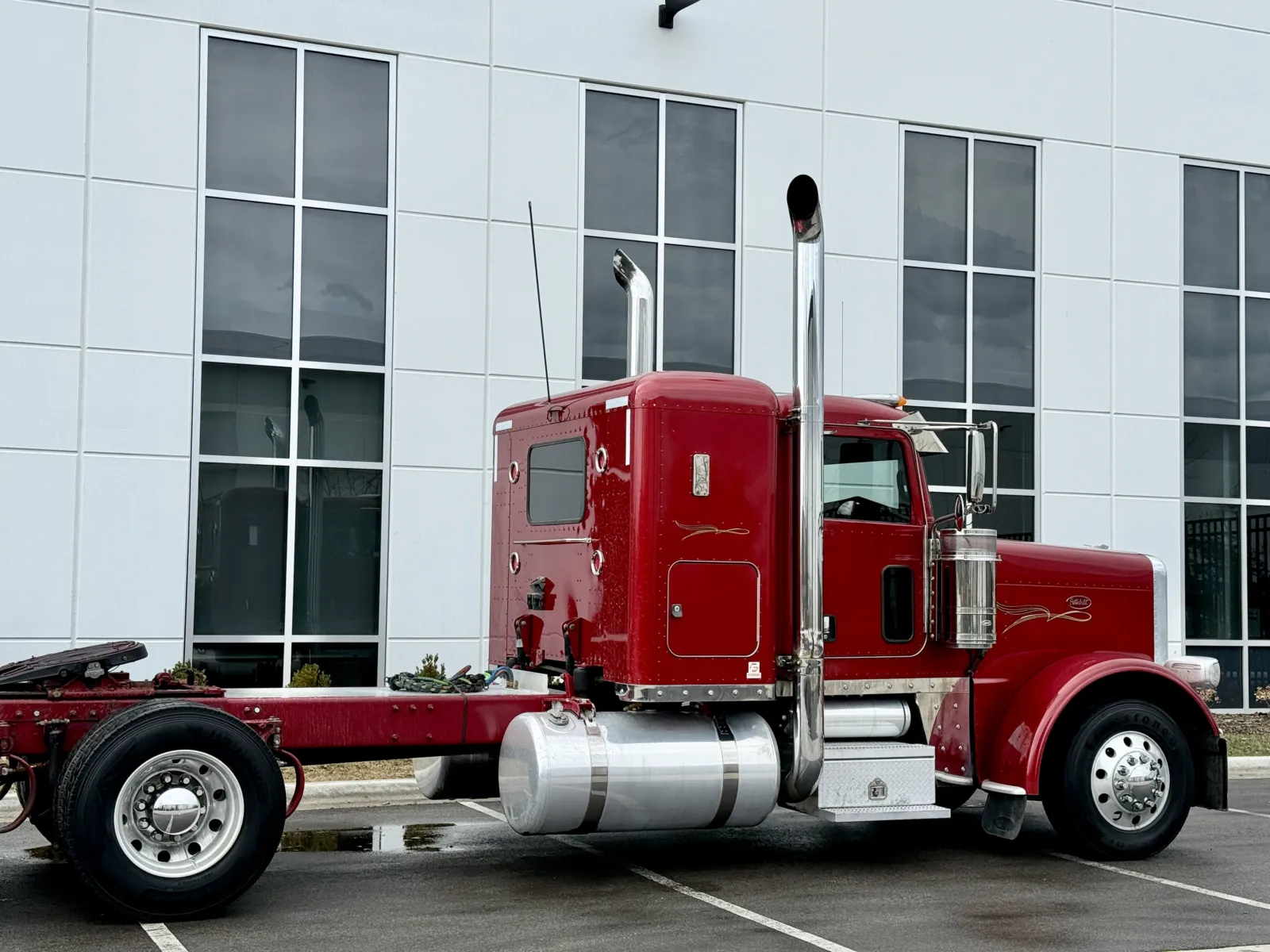 2016 Peterbilt 389 - image 7