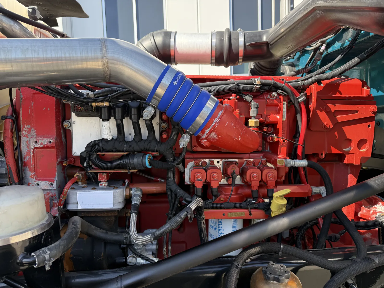 2016 Peterbilt 389 - image 12