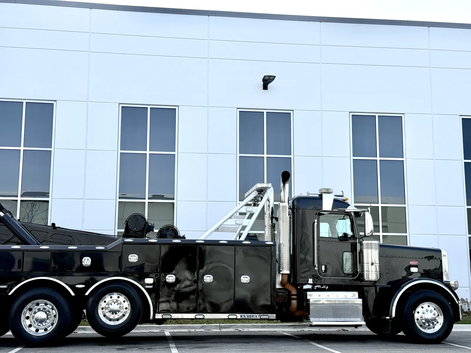 2017 Peterbilt 389 - image 7