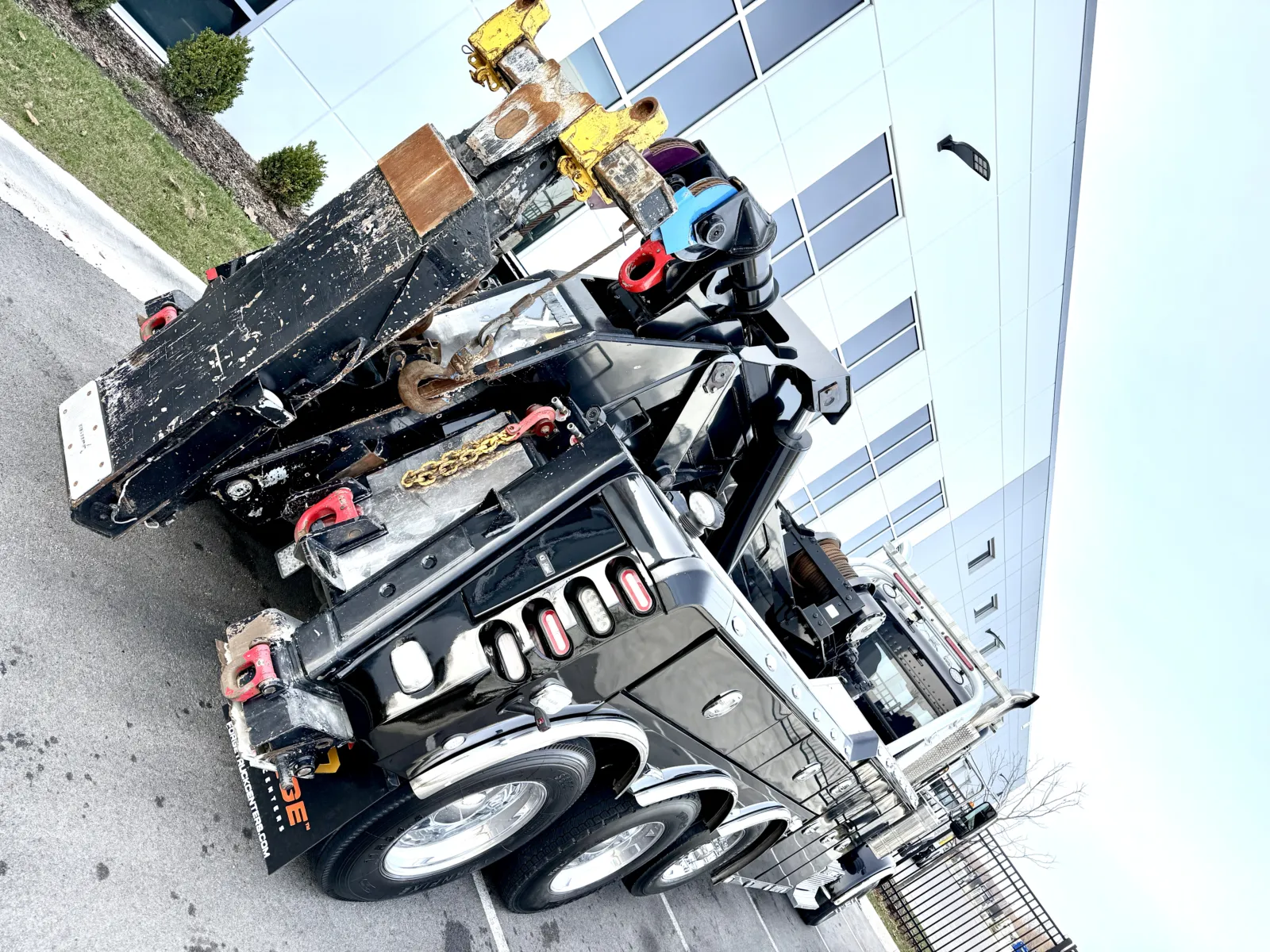 2017 Peterbilt 389 - image 13