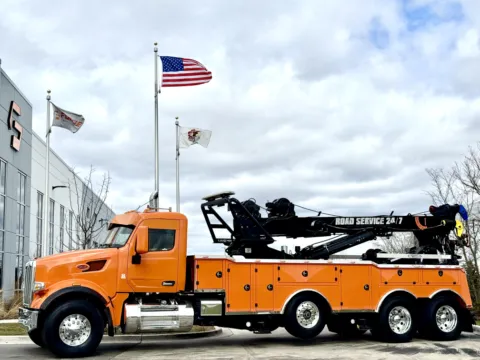 2017 PETERBILT 567 for sale in New Lenox, IL