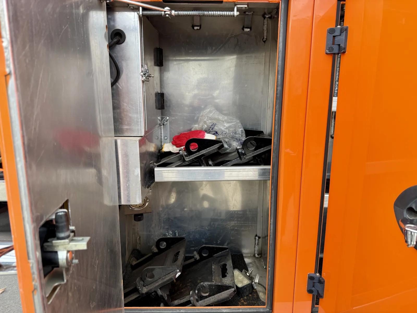 2017 Peterbilt 567 - image 22