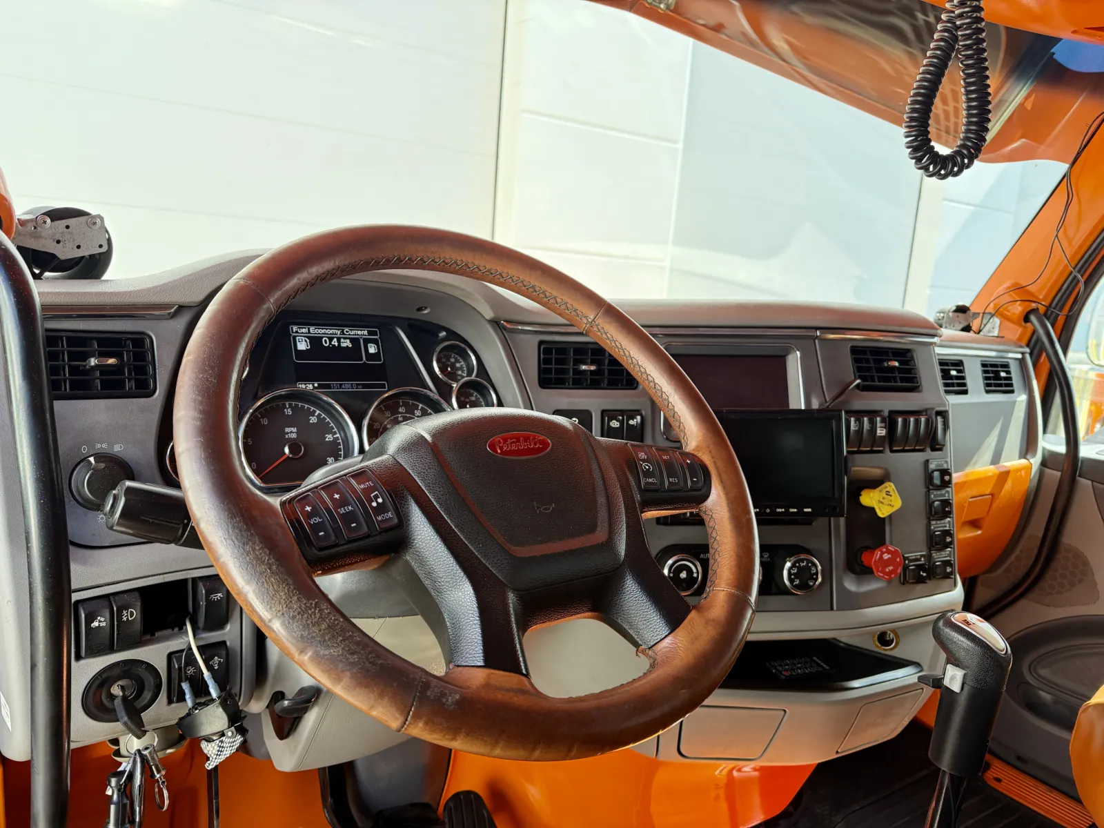 2017 Peterbilt 567 - image 31