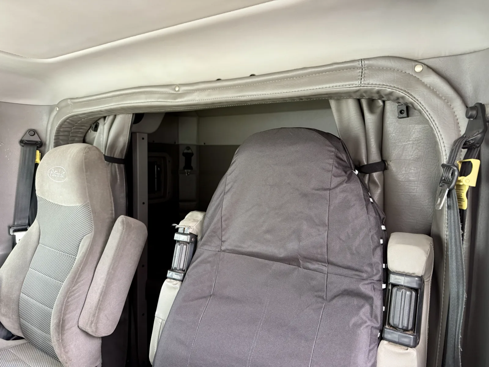 2008 Peterbilt - image 20