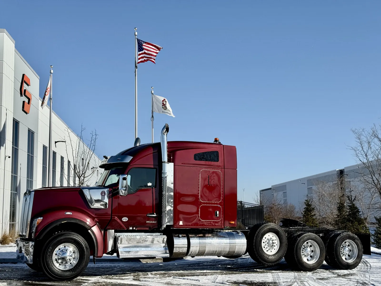 2024 KENWORTH W990 for sale in New Lenox, IL