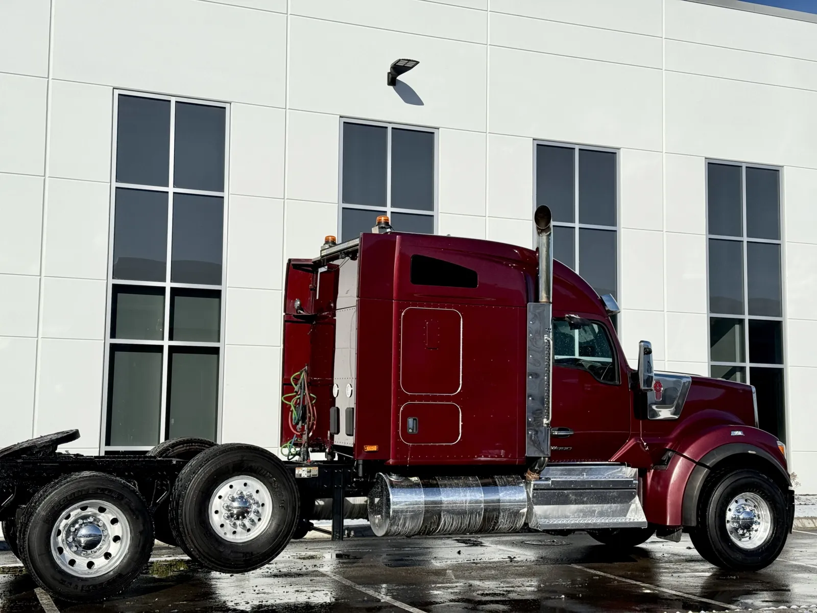 2024 Kenworth W990 - image 7