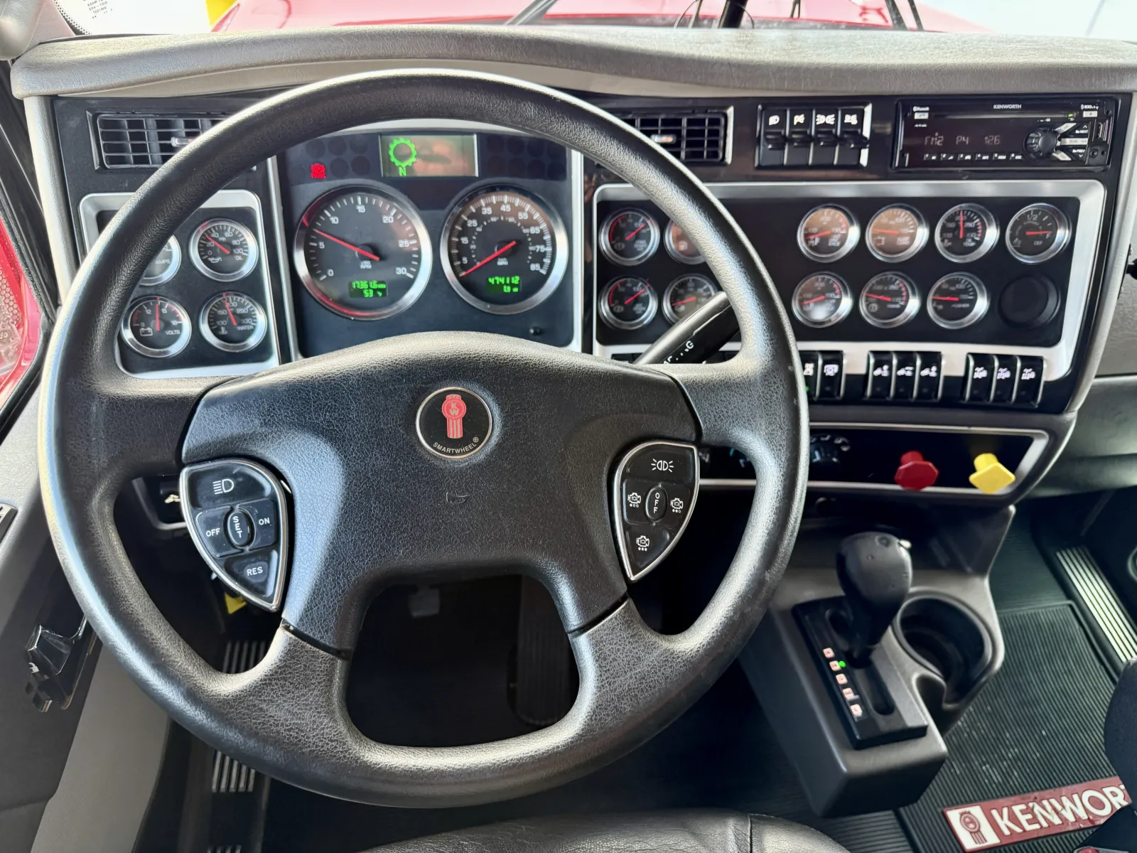 2016 Kenworth W900 - image 16