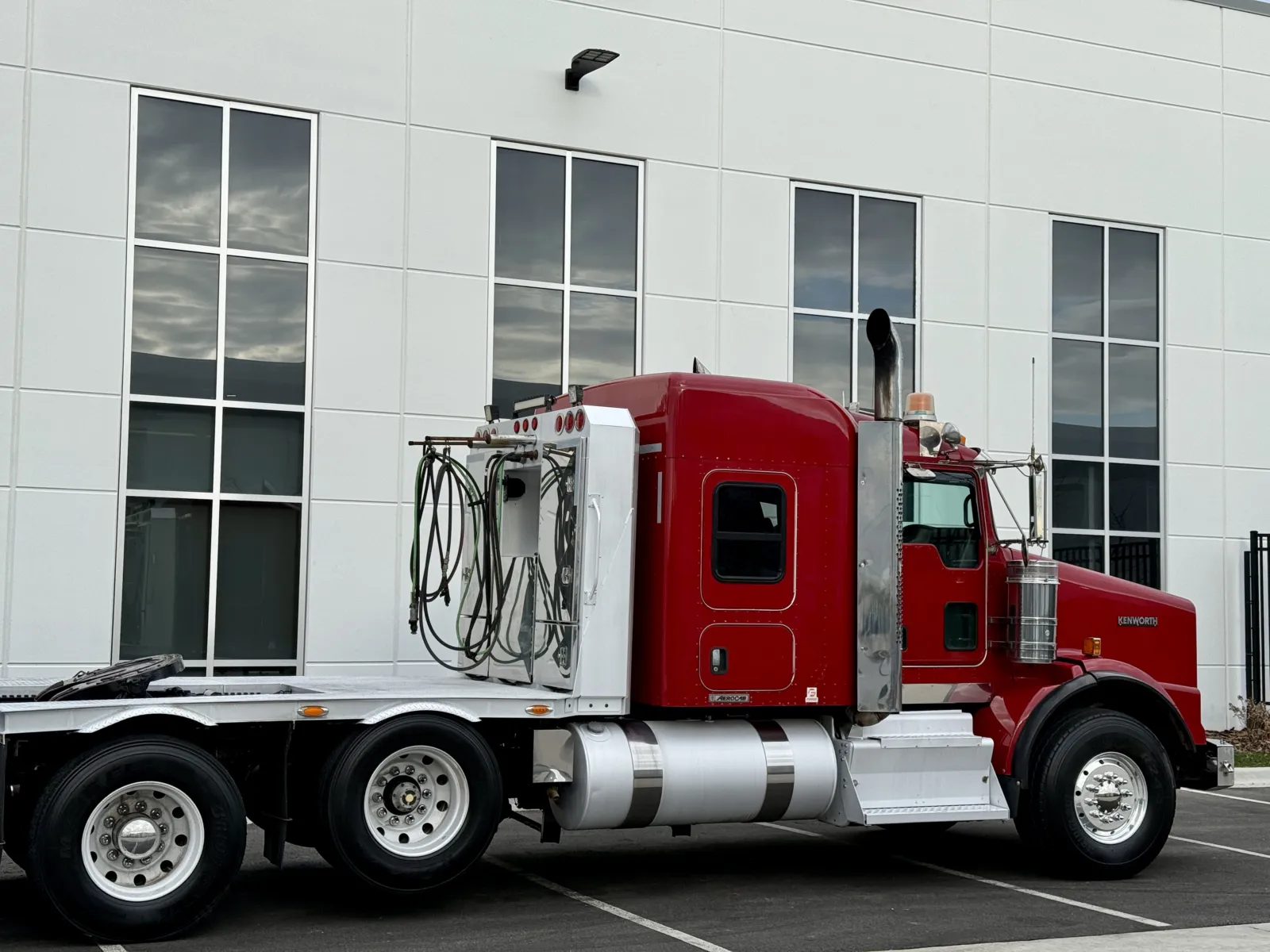 2014 Kenworth T800 - image 7