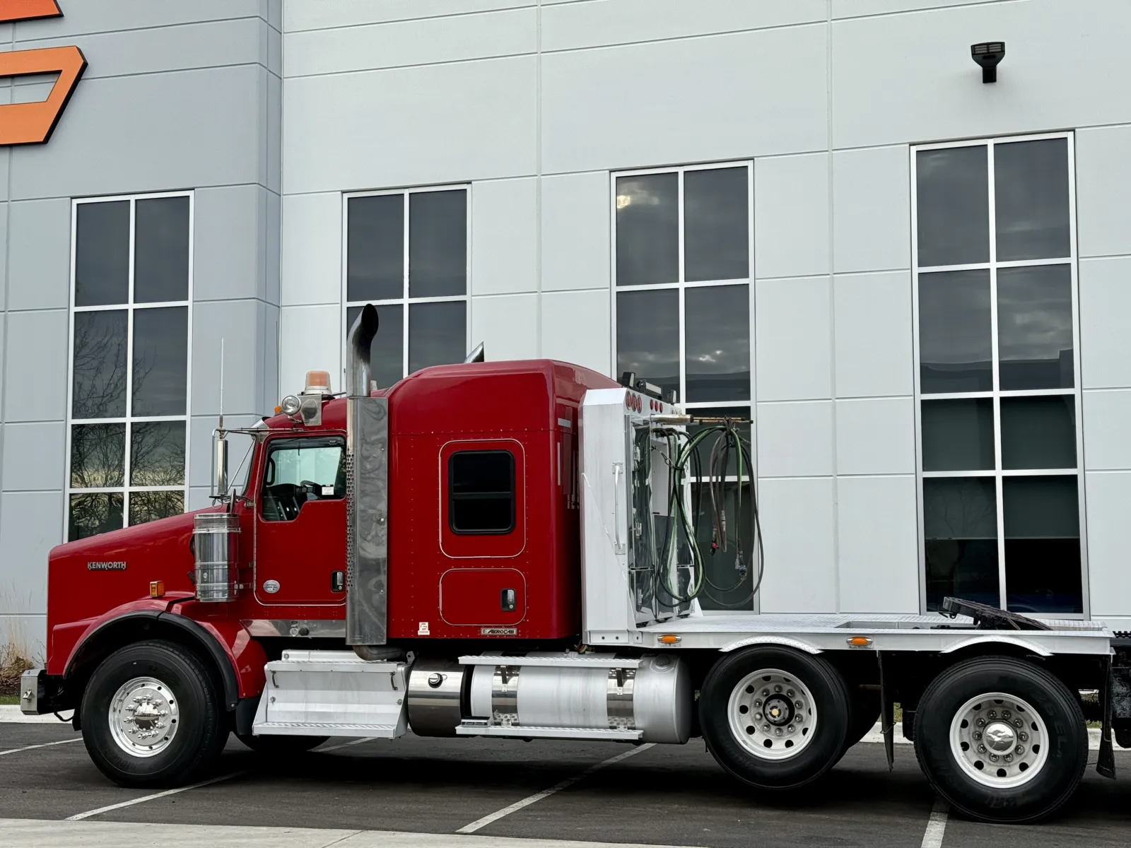 2014 Kenworth T800 - image 8