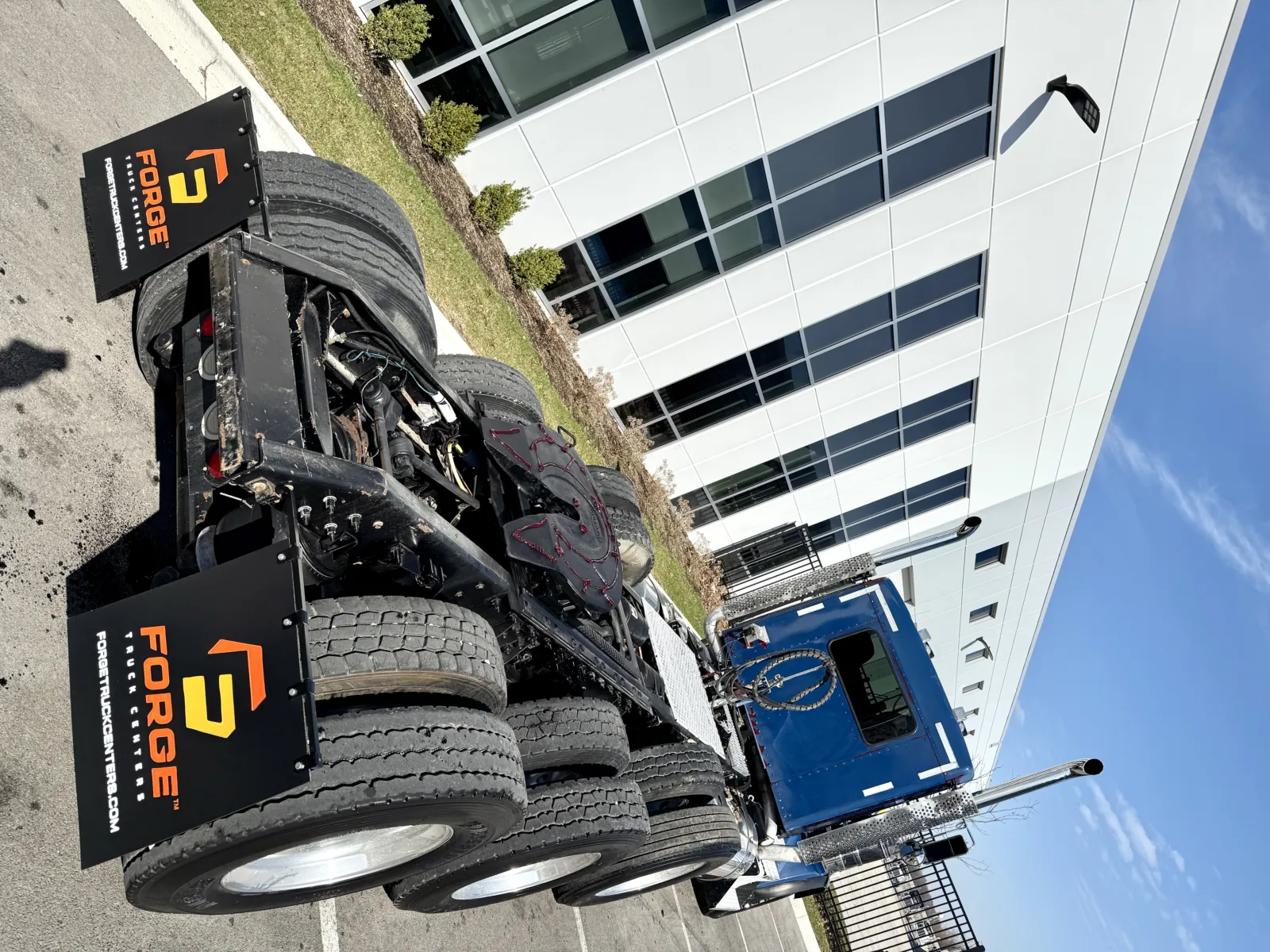 2012 Kenworth T800 - image 11