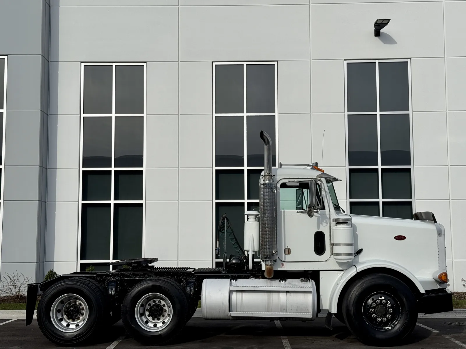 1994 Peterbilt - image 3