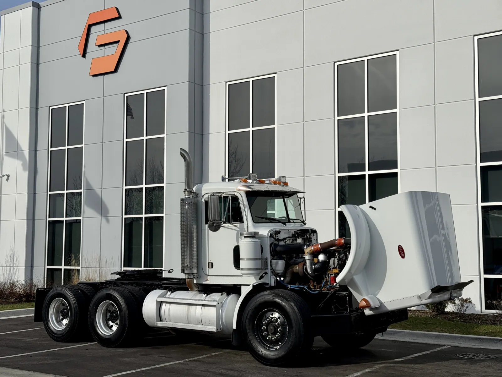 1994 Peterbilt - image 9