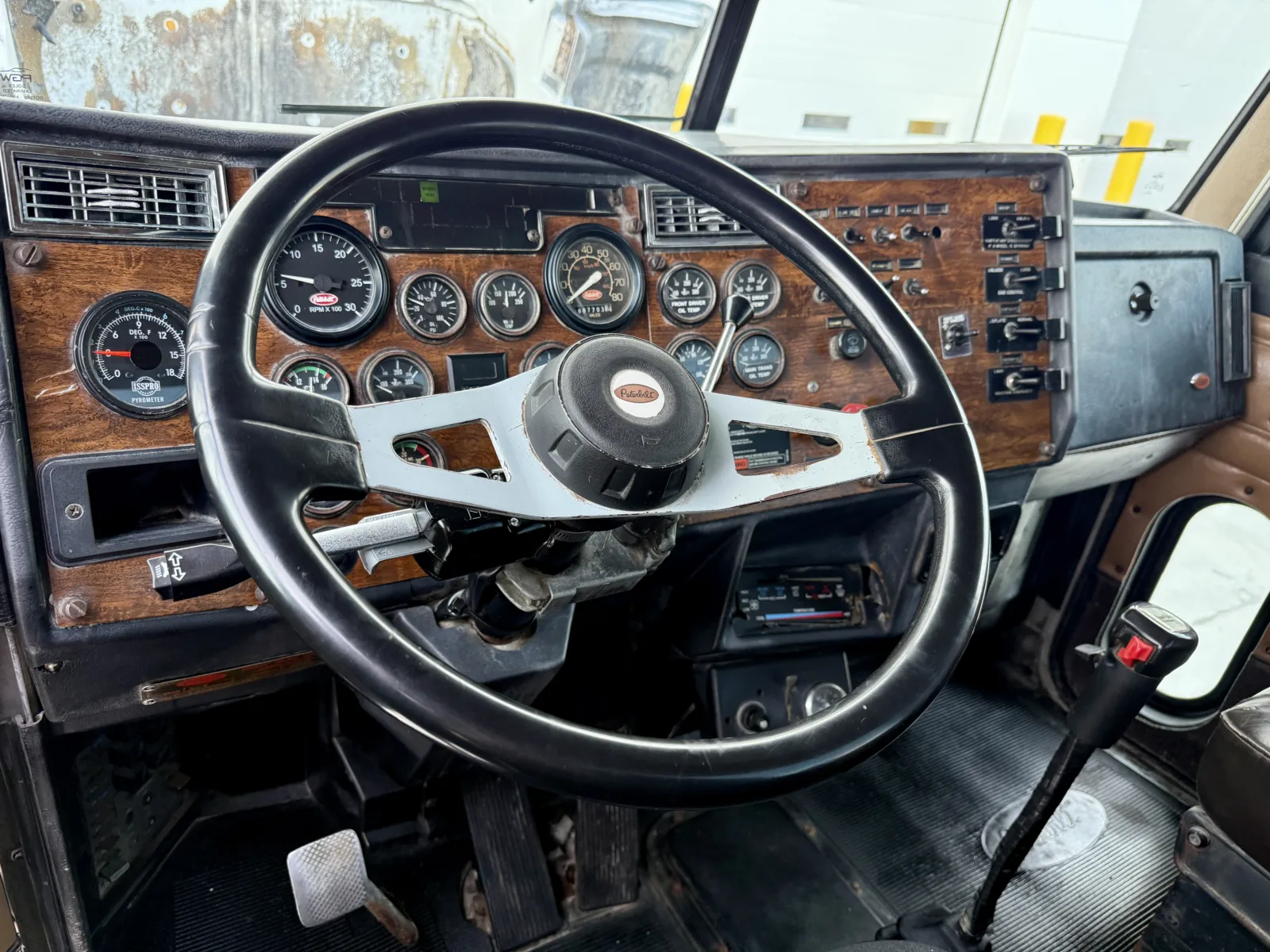 1994 Peterbilt - image 15