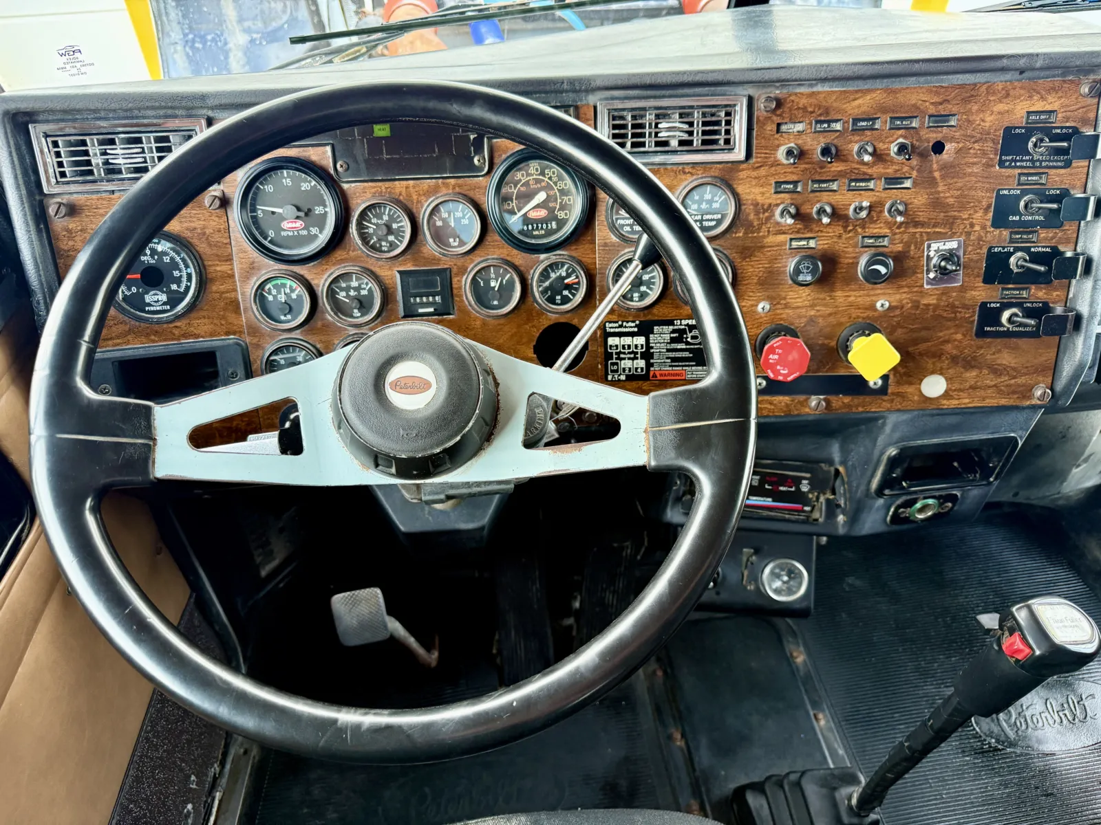 1994 Peterbilt - image 16