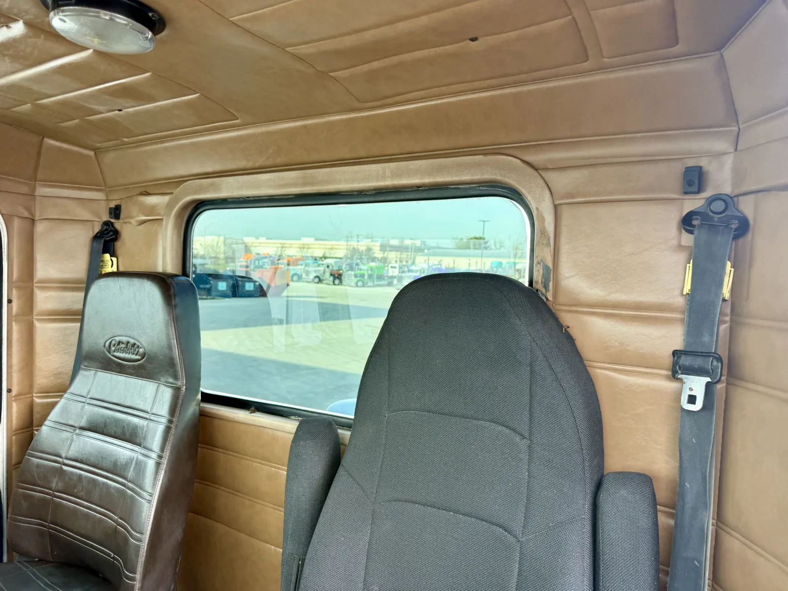 1994 Peterbilt - image 20