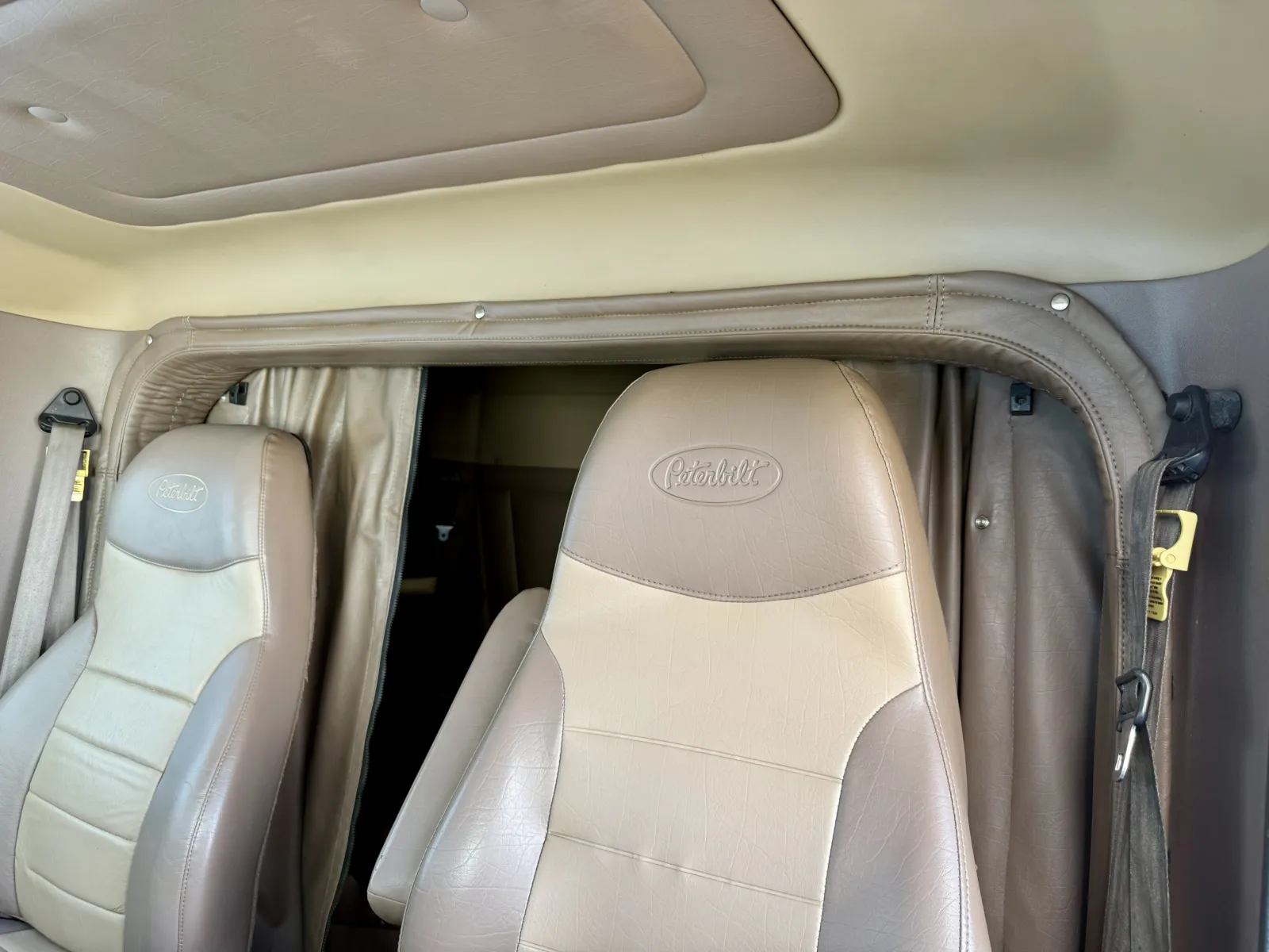 2008 Peterbilt - image 20