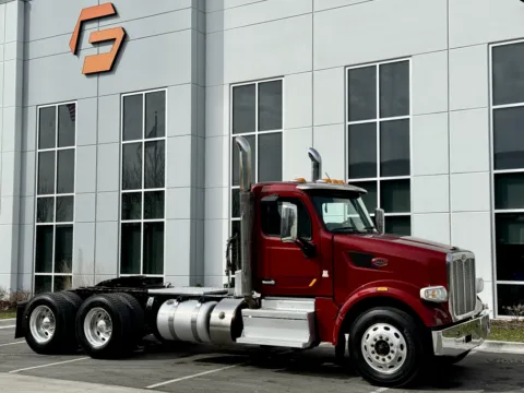 Photos of 2020 PETERBILT 567 for sale in New Lenox, IL at Forge Truck Centers - Illinois