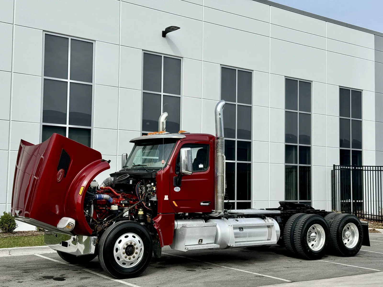 2020 Peterbilt 567 - image 10