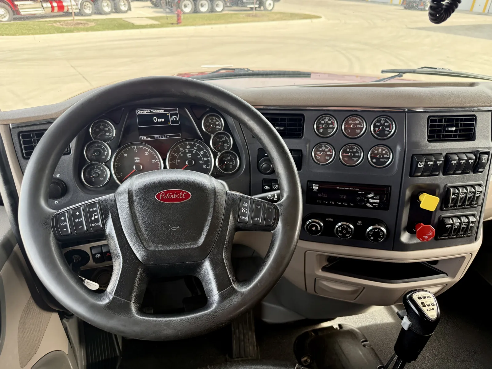 2020 Peterbilt 567 - image 16