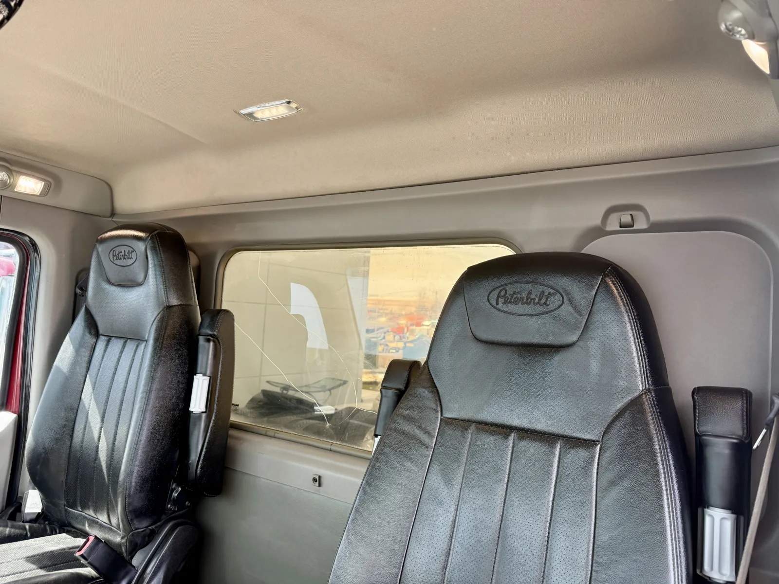 2020 Peterbilt 567 - image 20