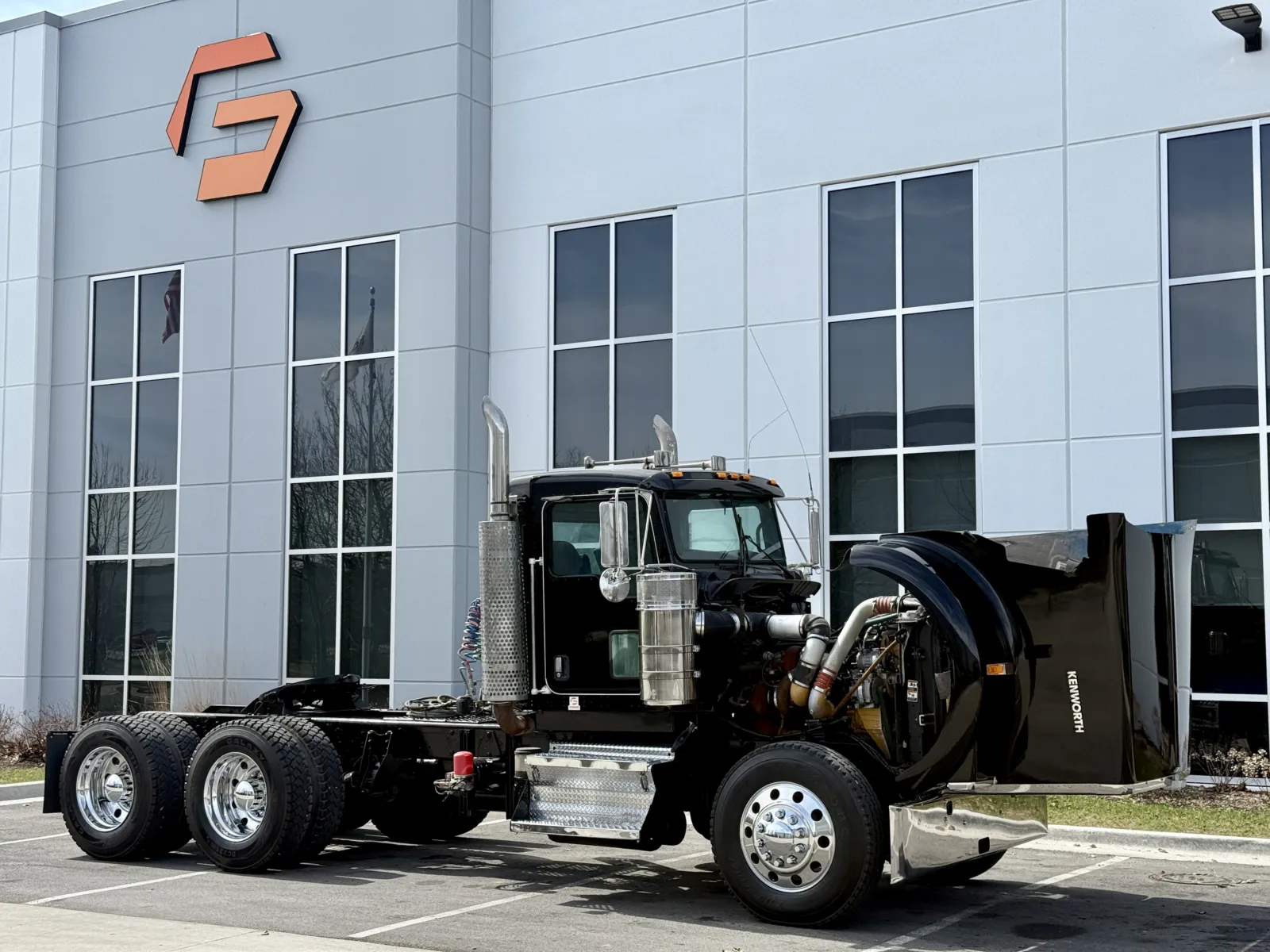 2007 Kenworth W900 - image 9