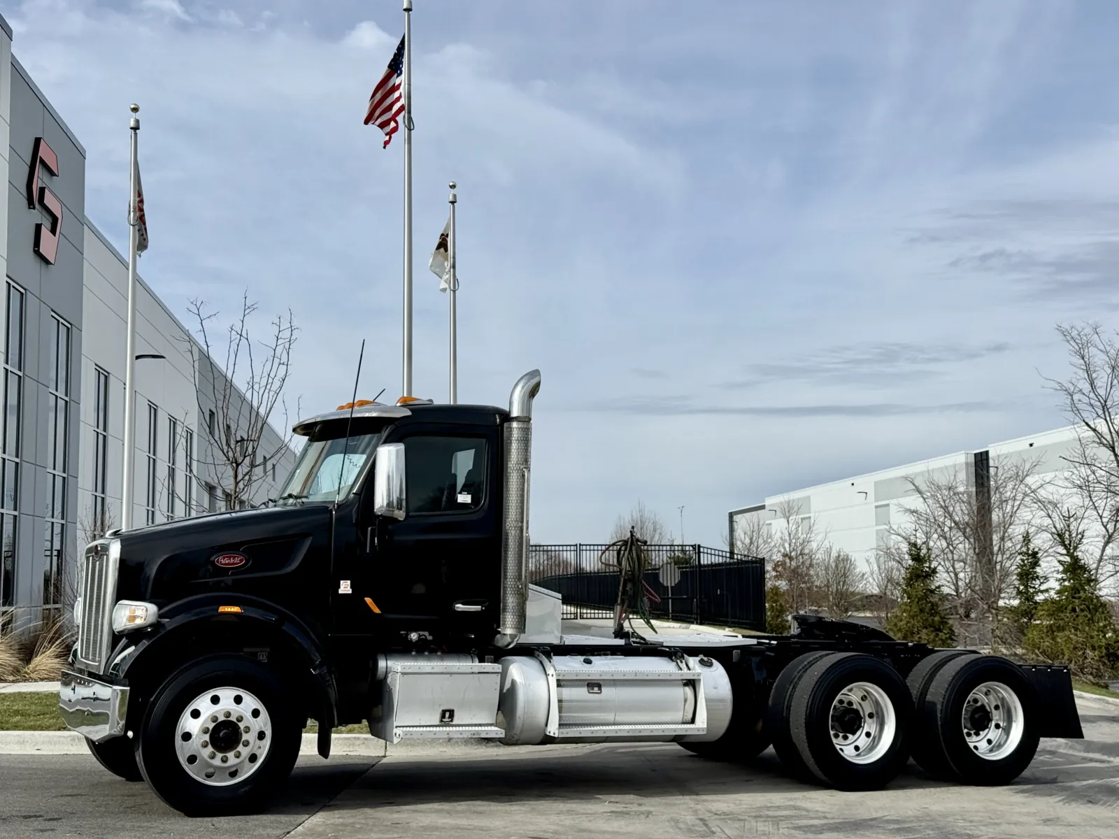 2020 PETERBILT 567 for sale in New Lenox, IL