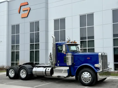 Photos of 2022 PETERBILT 389 for sale in New Lenox, IL at Forge Truck Centers - Illinois