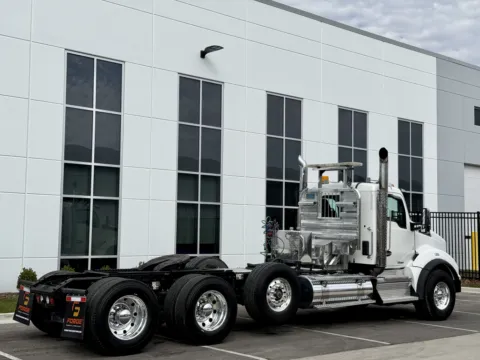 More photos of 2019 KENWORTH T880 at Forge Truck Centers - Illinois, IL