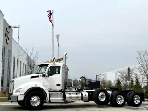 2019 KENWORTH T880 for sale in New Lenox, IL