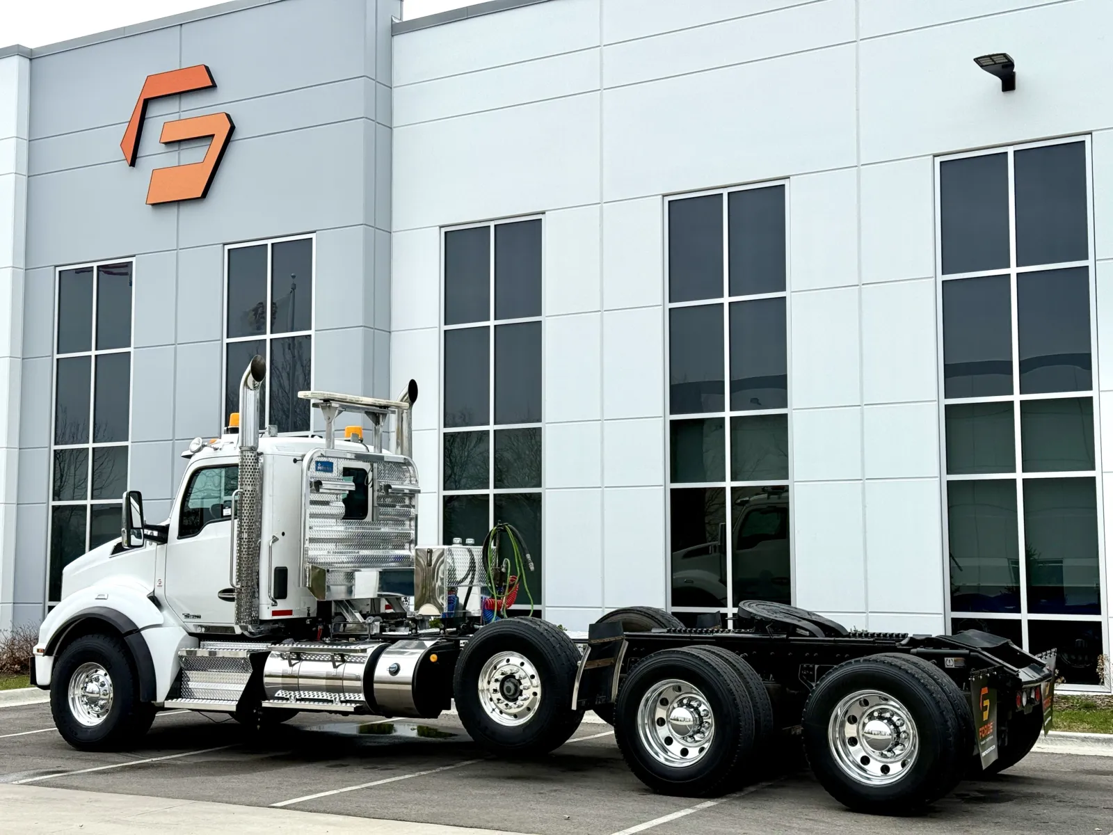 2019 Kenworth T880 - image 6