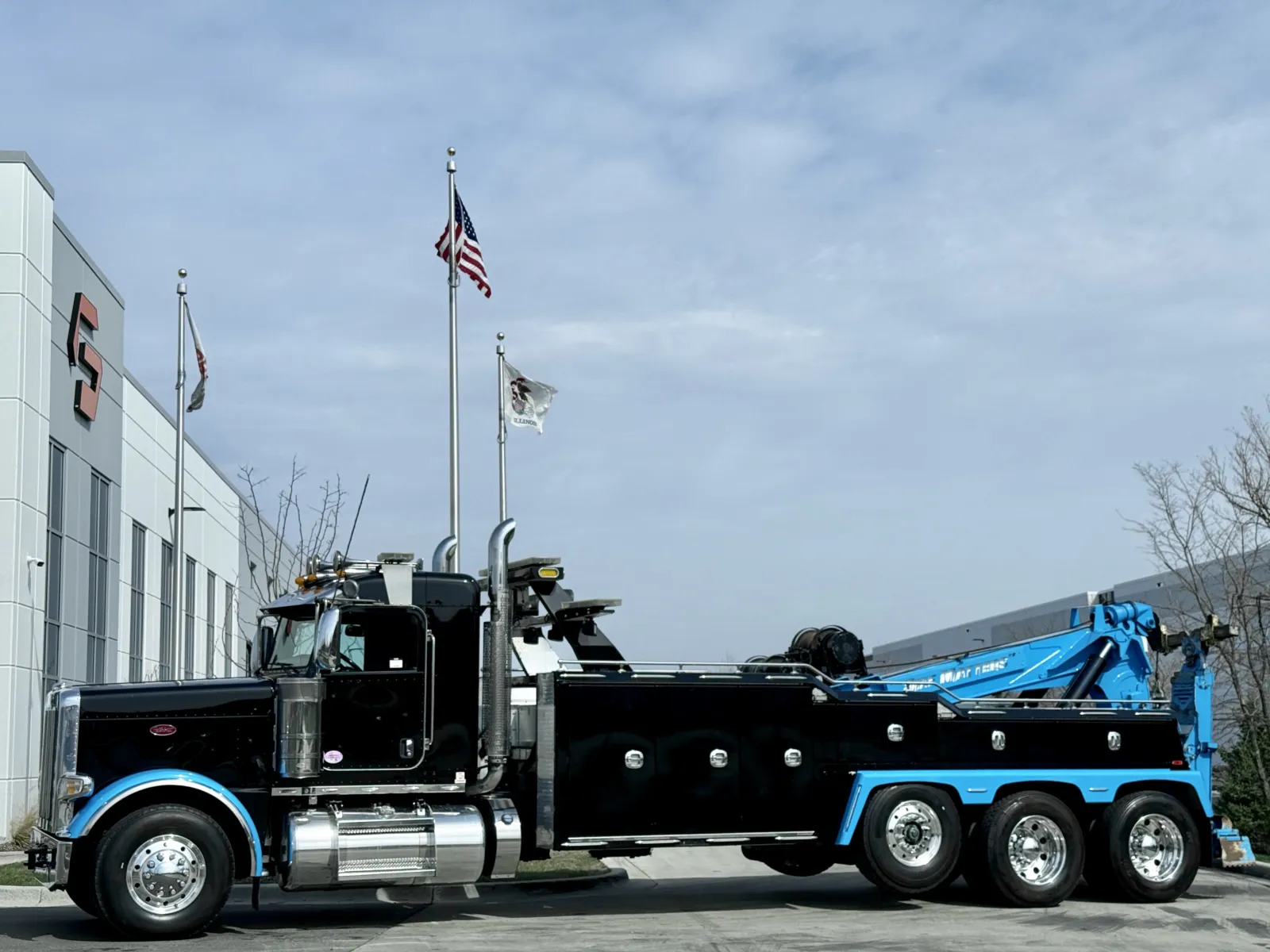 2018 PETERBILT 389 for sale in New Lenox, IL