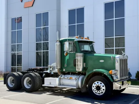 Photos of 1998 PETERBILT 378 for sale in New Lenox, IL at Forge Truck Centers - Illinois