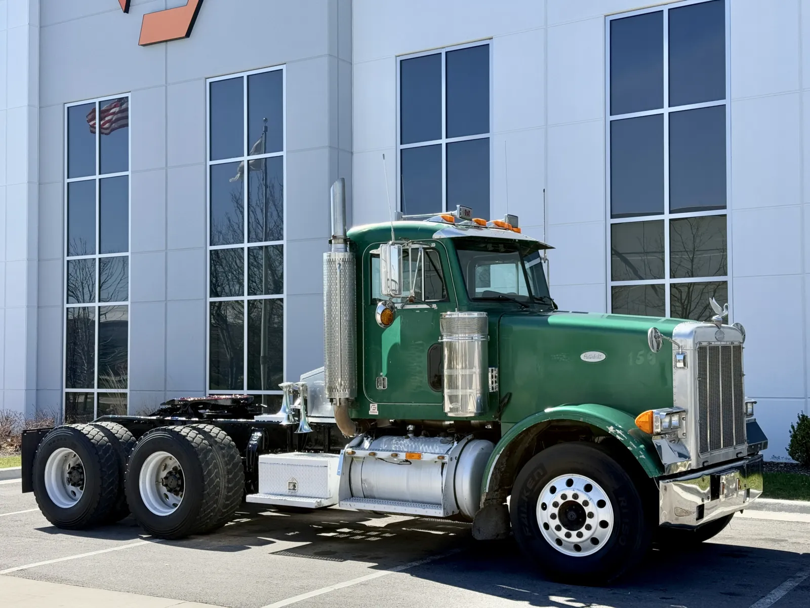 1998 Peterbilt - image 2