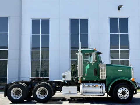 Another view of 1998 PETERBILT 378 for sale in New Lenox, IL at Forge Truck Centers - Illinois