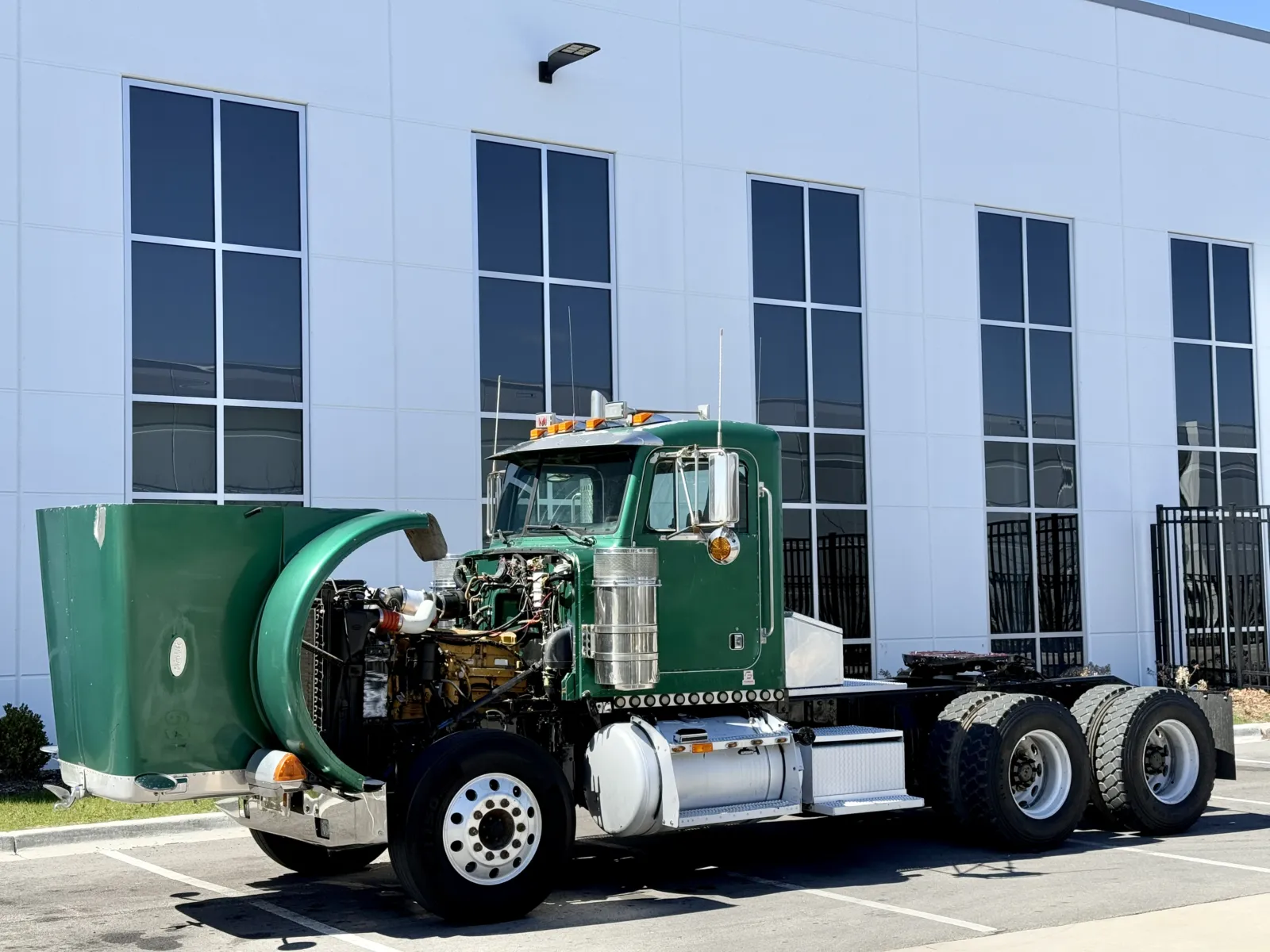 1998 Peterbilt - image 10